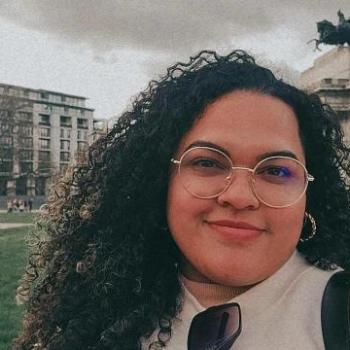 student Naty Maia Caetano